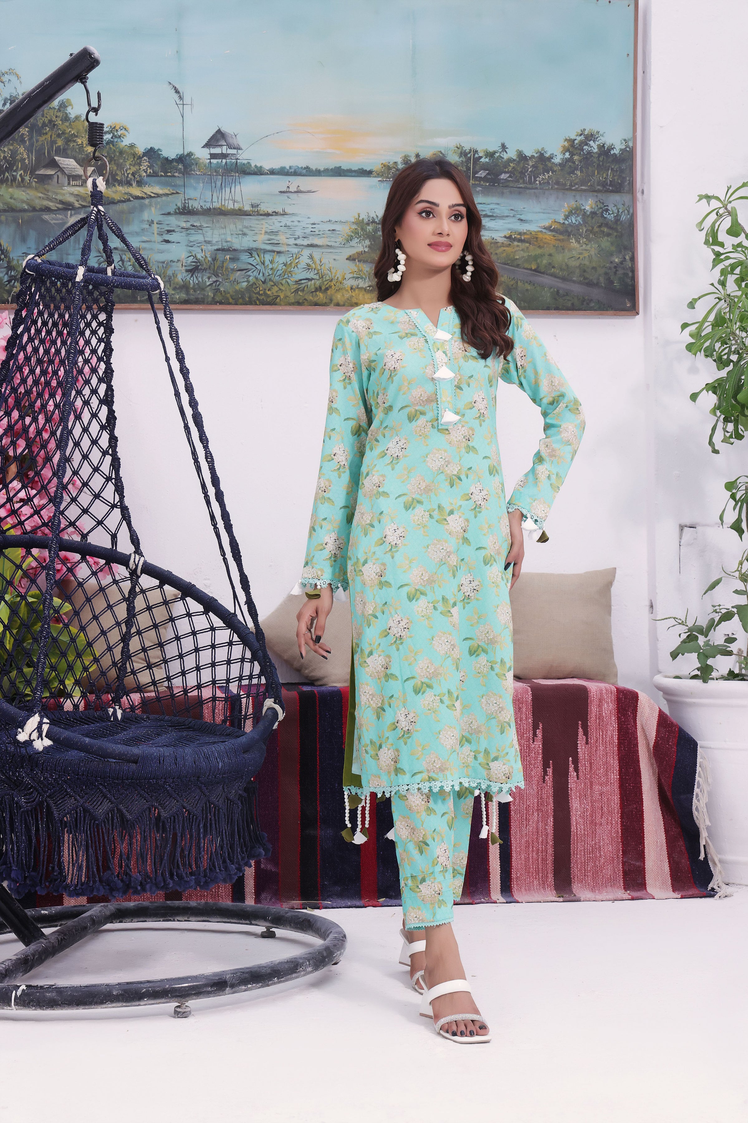 Queen Libas Fitoor F09 - 2 Piece Ready Made Lawn Suits